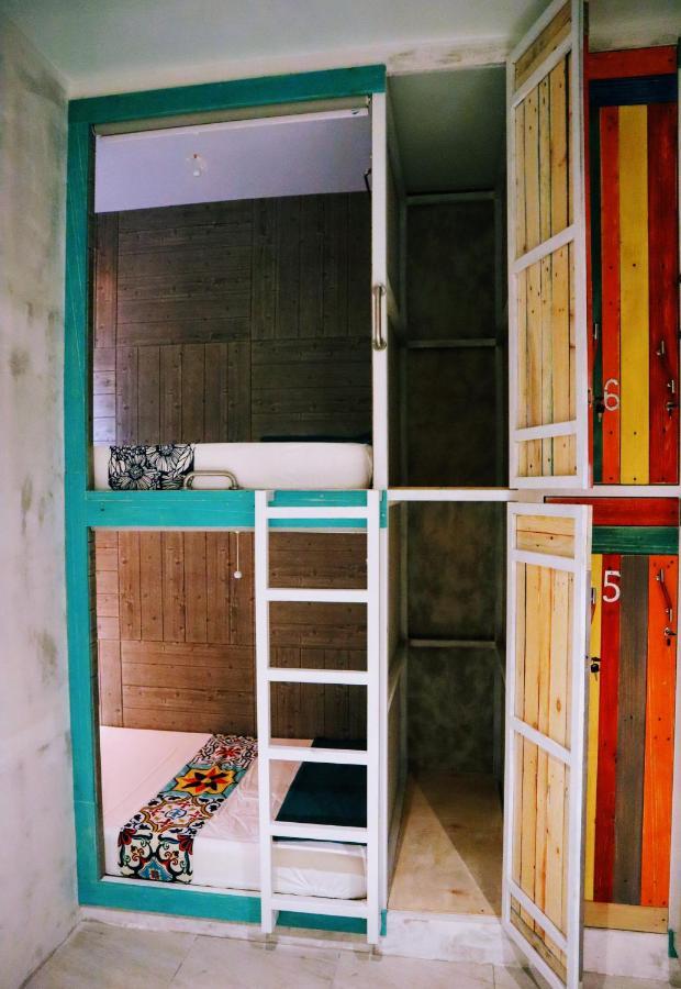 Write Hostel Batununggul Ngoại thất bức ảnh